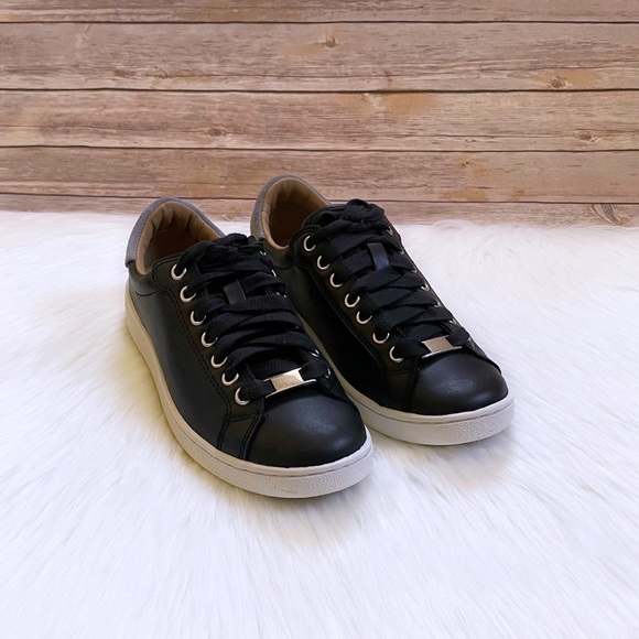 UGG Women’s Milo Black Leather Sneakers - Picture 4 of 7
